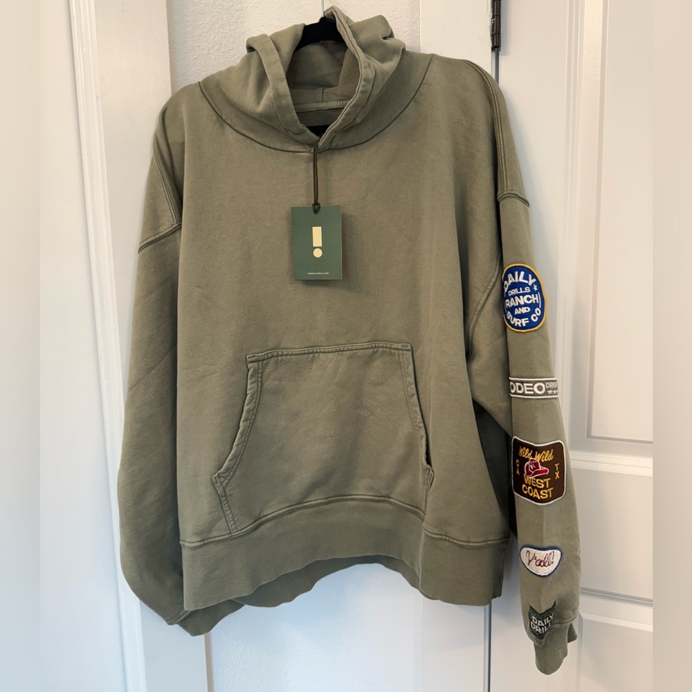 Daily Drills Surf + Ranch Exclusive Hoodie with Patches in Sunbleached Green